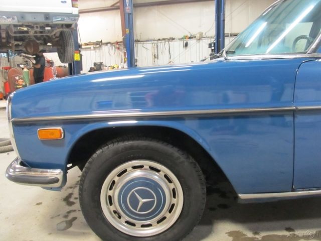 1972 Other Color Mercedes-Benz 200-Series Sedan