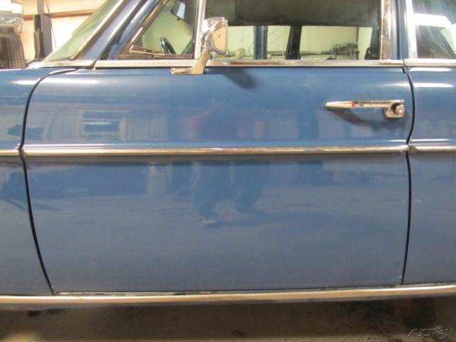 1972 Other Color Mercedes-Benz 200-Series Sedan