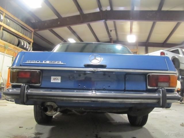 1972 Other Color Mercedes-Benz 200-Series Sedan