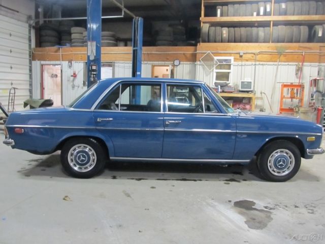1972 Other Color Mercedes-Benz 200-Series Sedan