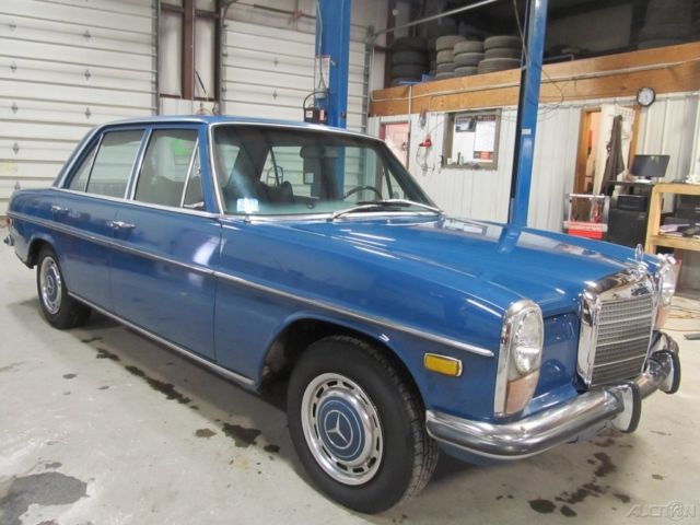 1972 Other Color Mercedes-Benz 200-Series Sedan
