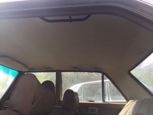 1972 Brown Mercedes-Benz 200-Series Sedan