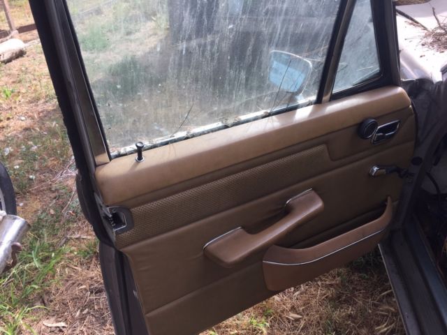 1972 Brown Mercedes-Benz 200-Series Sedan