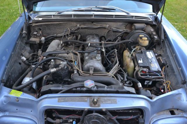 1972 Mercedes-Benz 200-Series