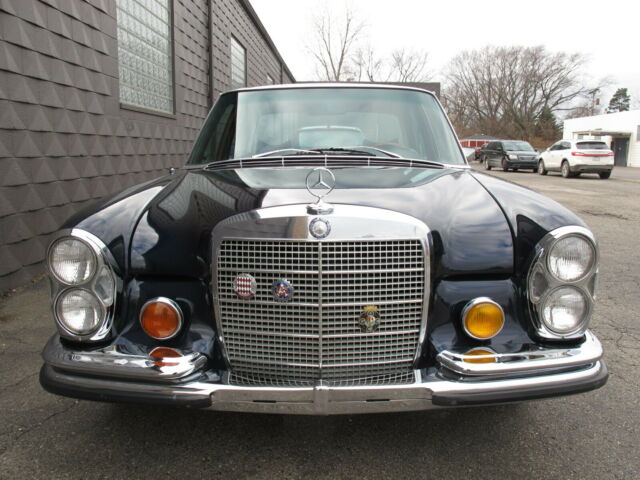 1972 Blue Mercedes-Benz 200-Series Sedan