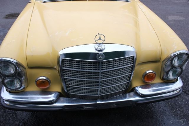 1972 Tan Mercedes-Benz 300-Series Sedan