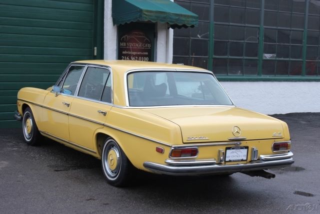 1972 Tan Mercedes-Benz 300-Series Sedan