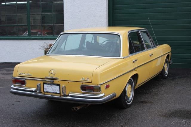 1972 Tan Mercedes-Benz 300-Series Sedan