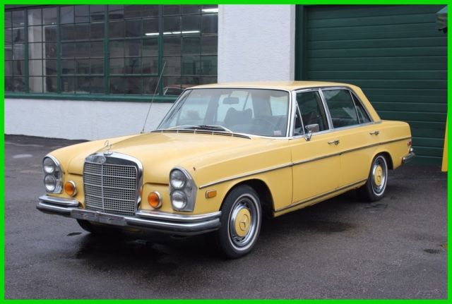 1972 Tan Mercedes-Benz 300-Series Sedan