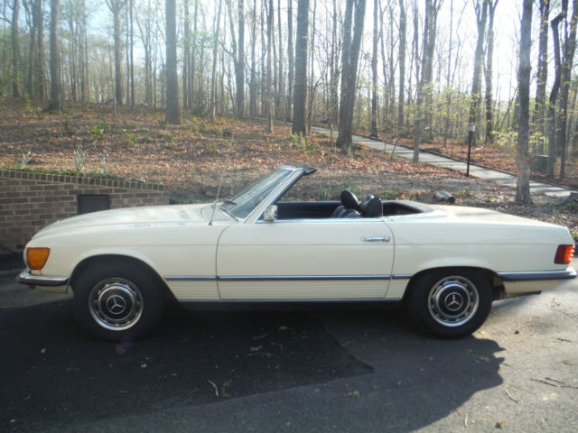 1972 Silver Mercedes-Benz 400-Series Convertible