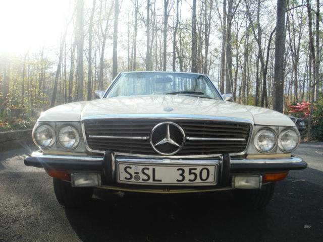1972 Silver Mercedes-Benz 400-Series Convertible