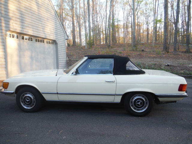 1972 Silver Mercedes-Benz 400-Series Convertible