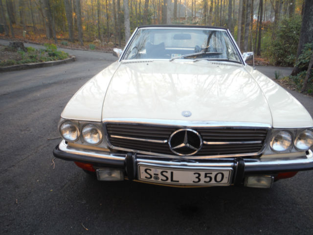 1972 Silver Mercedes-Benz 400-Series Convertible