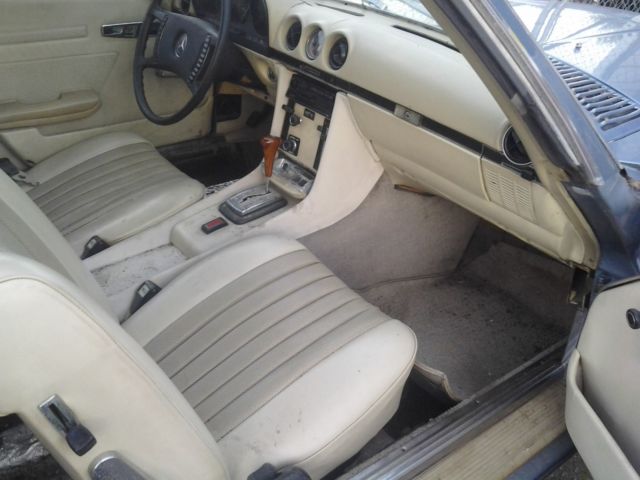 1972 Blue Mercedes-Benz 300-Series Convertible