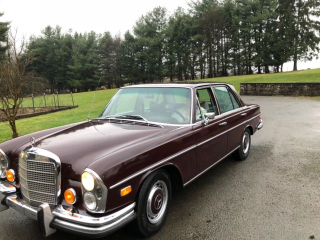 1972 Burgundy Mercedes-Benz 200-Series
