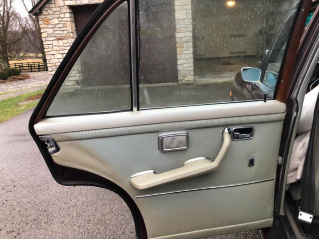 1972 Burgundy Mercedes-Benz 200-Series