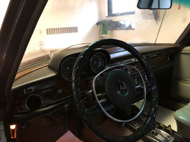 1972 Burgundy Mercedes-Benz 200-Series