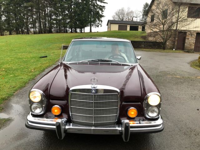 1972 Burgundy Mercedes-Benz 200-Series