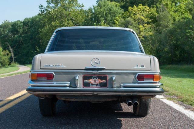 1972 Gray Mercedes-Benz 200-Series Sedan