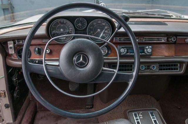 1972 Gray Mercedes-Benz 200-Series Sedan