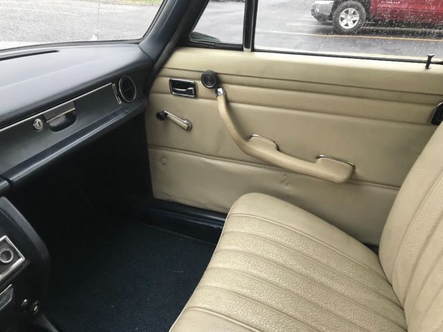 1972 Blue Mercedes-Benz 200-Series Sedan