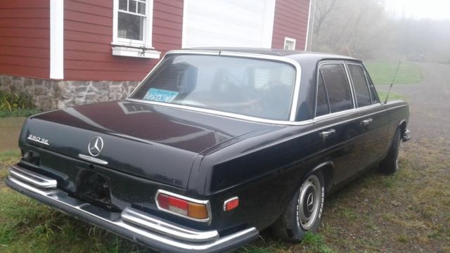 1972 Black Mercedes-Benz 200-Series