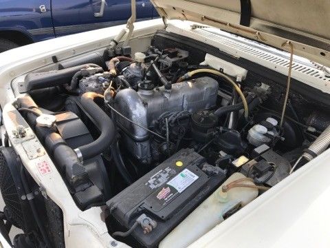 1972 Tan Mercedes-Benz 220 Sedan