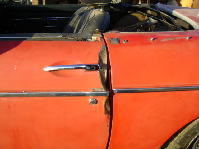 1972 Red MG MGB Convertible