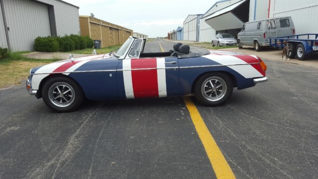 1972 Black MG MGB Convertible