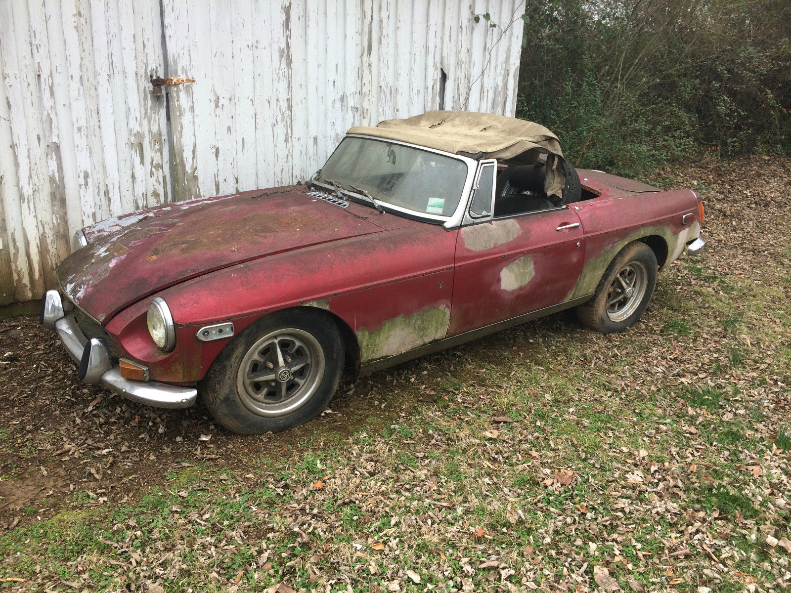 1972 White MG MGB Convertible