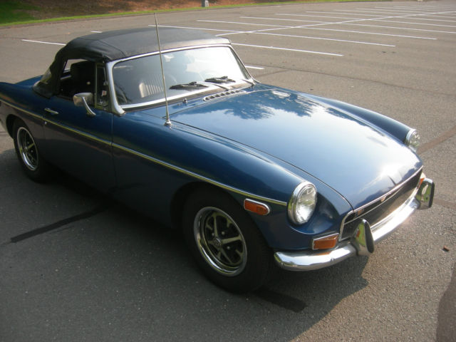 1972 Blue MG MGB Convertible