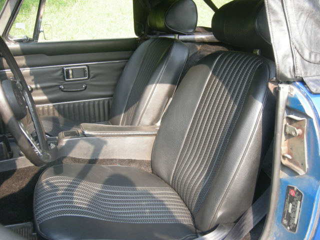 1972 Blue MG MGB Convertible