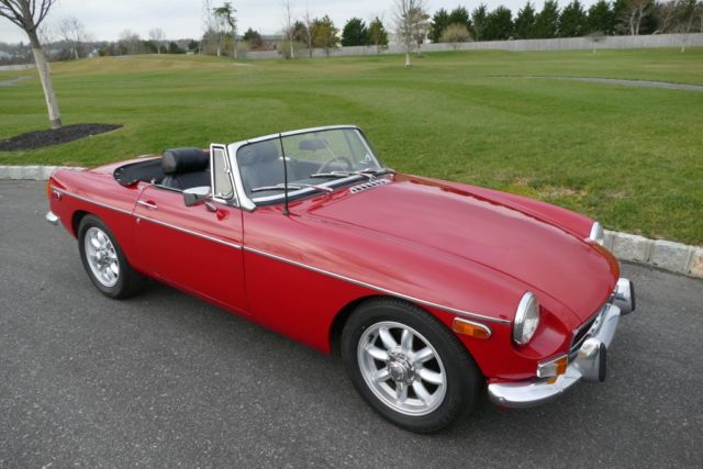 1972 Red MG MGB Convertible