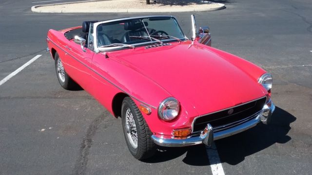 1972 Red MG MGB Convertible
