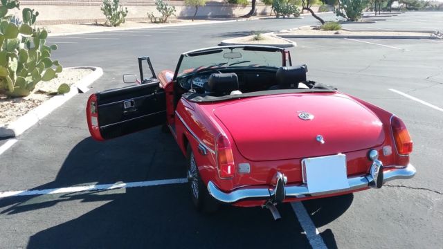 1972 Red MG MGB Convertible