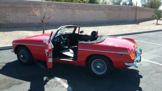 1972 Red MG MGB Convertible