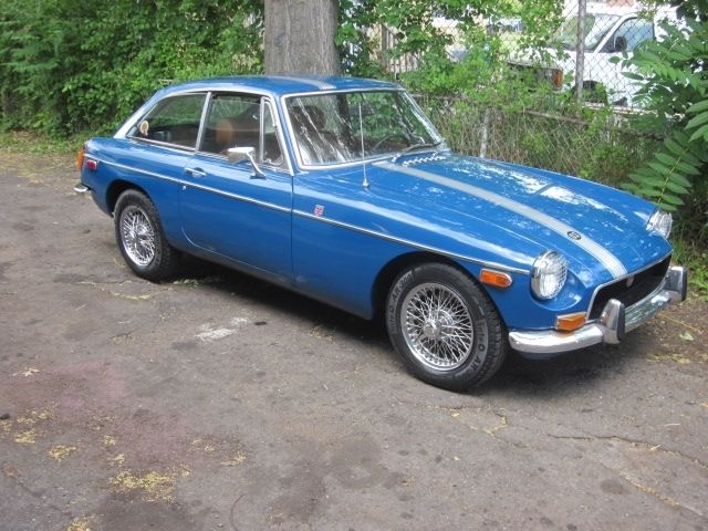 1972 Blue MG MGB
