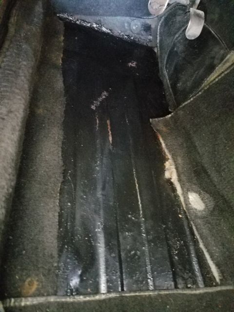 1972 Red MG MGB Convertible