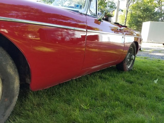 1972 Red MG MGB Convertible