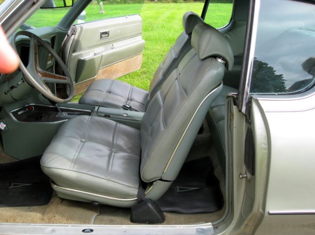 1972 Pewter Silver Metallic Pontiac Grand Prix Coupe