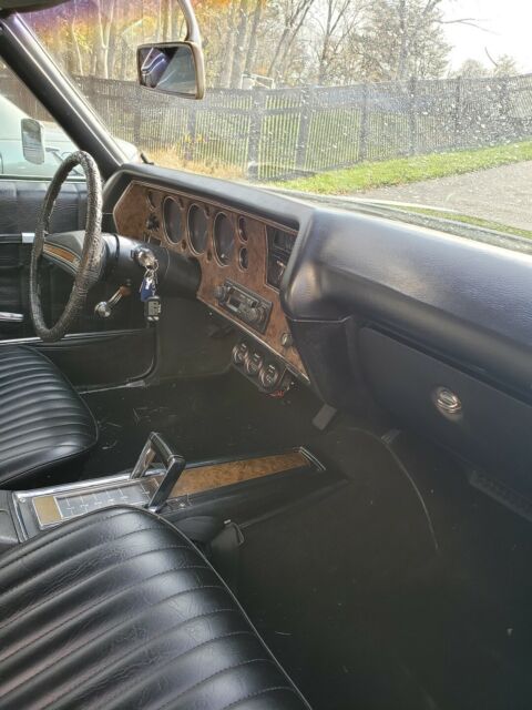 1972 Black Chevrolet Monte Carlo Coupe