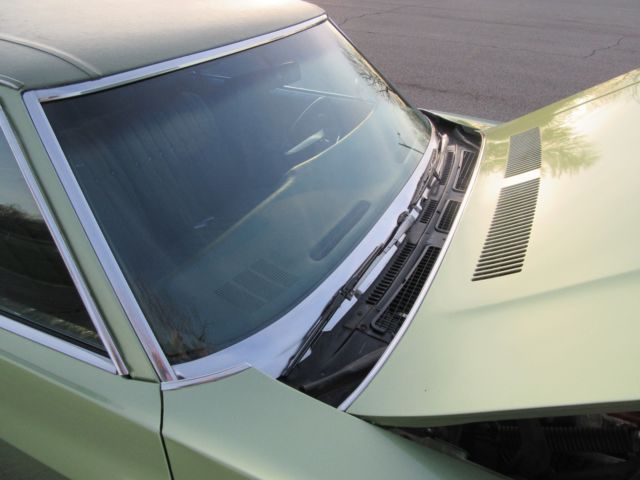 1972 Green Chevrolet Monte Carlo