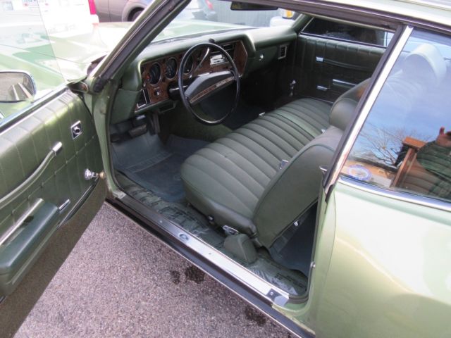 1972 Green Chevrolet Monte Carlo