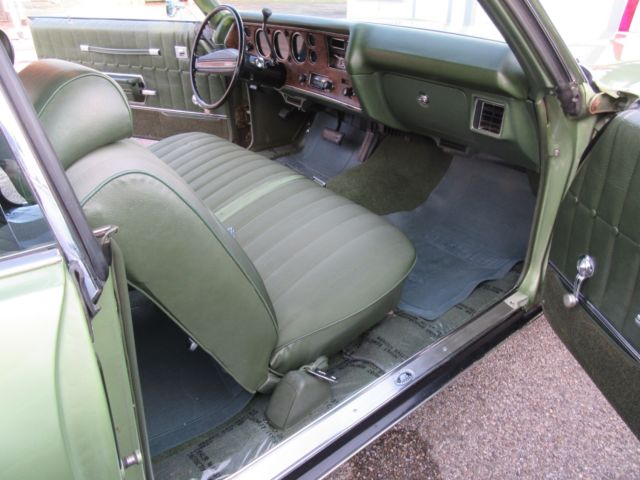 1972 Green Chevrolet Monte Carlo
