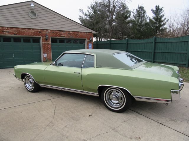 1972 Green Chevrolet Monte Carlo