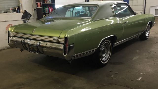 1972 Green Chevrolet Monte Carlo