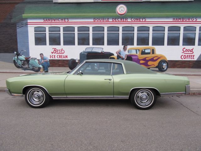 1972 Green Chevrolet Monte Carlo