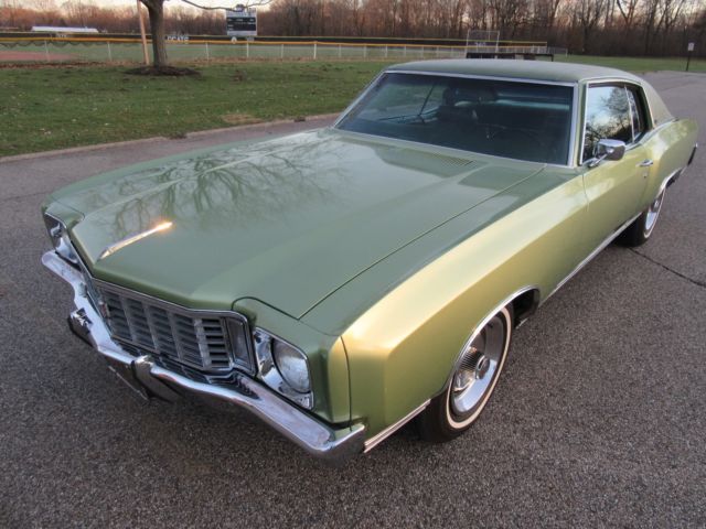 1972 Green Chevrolet Monte Carlo
