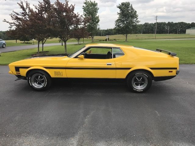 1972 Yellow Ford Mustang Fastback