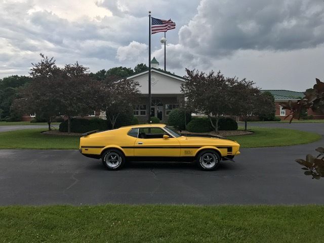 1972 Yellow Ford Mustang Fastback